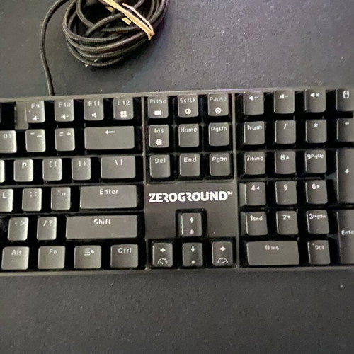 Zeroground KB-3200 G mechanical keyboard like new, red switches, RGB