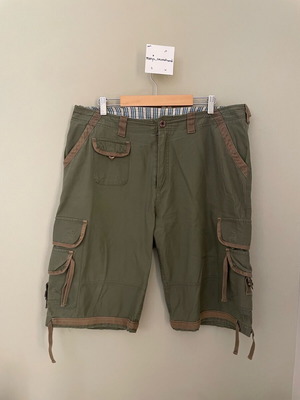 Russel Athletic cargo bermuda shorts used, green, size XL