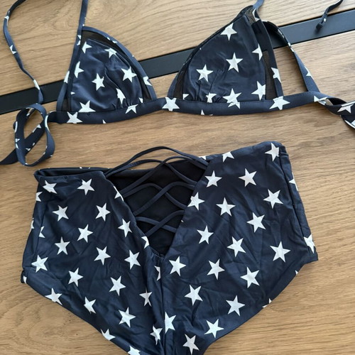 Calzedonia bikini with stars