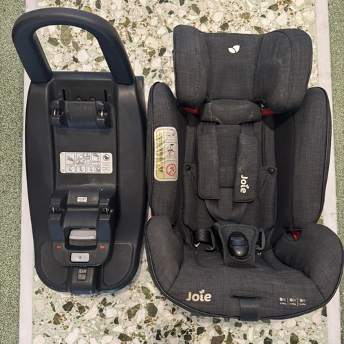Joie Stages car seat like new for 0-25 kg