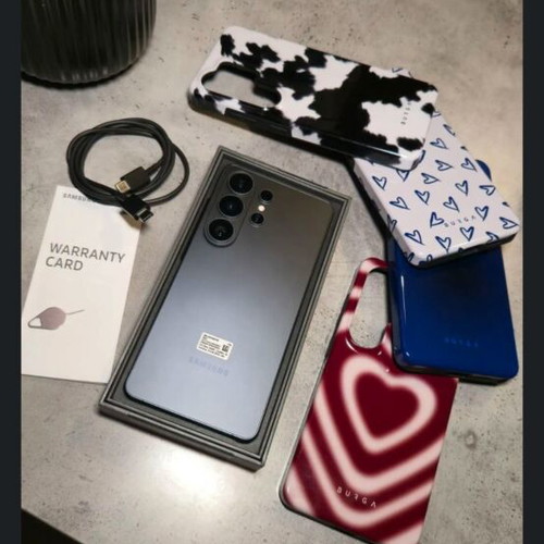 Samsung Galaxy S26 Ultra 1TB like new, dual SIM, black