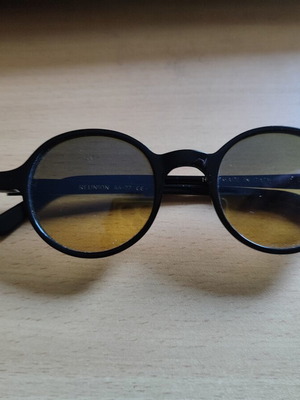 L.G.R. Reunion sunglasses like new, black
