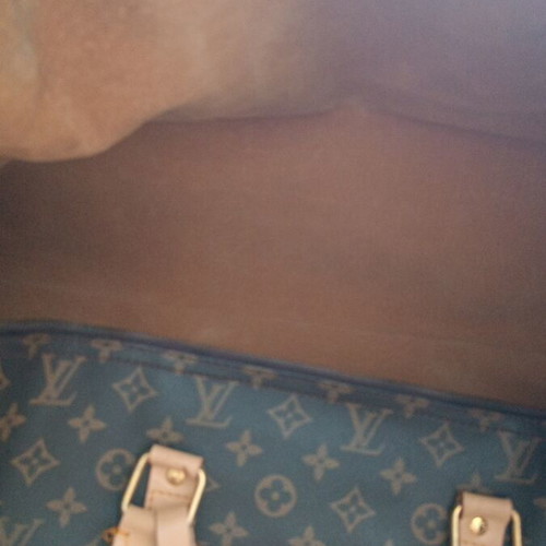 Travel bag used, brown, dimensions 30x60, zipper needs replacement