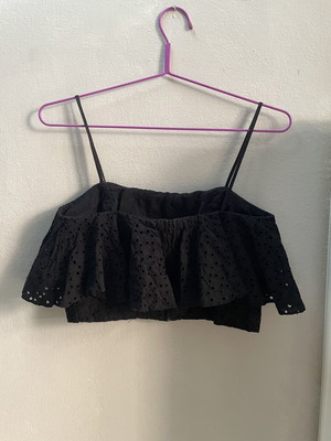 H&M black t-shirt