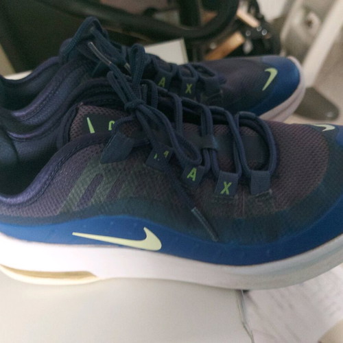 Nike athletic shoes like new, size 37, blue