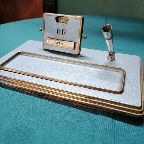 Desk calendar used vintage from 1950s