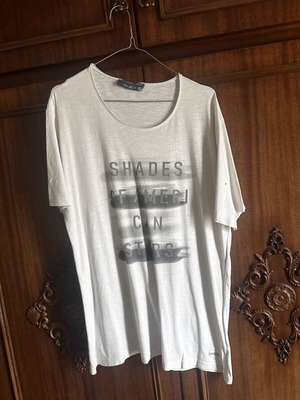 American stars short-sleeve t-shirt like new, size XXXL, white