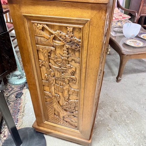 Chinese carved wood bar furniture like new with wheels