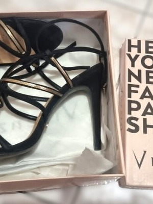 Vicenza sandals size 40, ankle strap, black and gold, like new