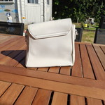 Crossbody bag like new, white and orange, 20x19x10 cm