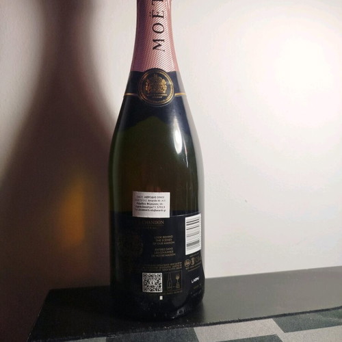 Moet & Chandon Rose Imperial new, sealed