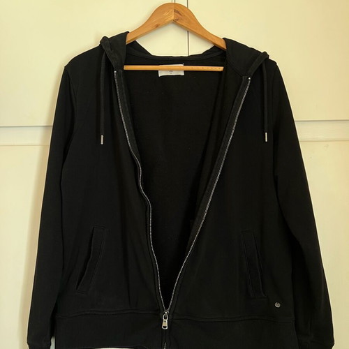 Black hoodie jacket like new, size M