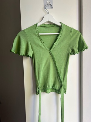 Women's vintage draped blouse like new, green