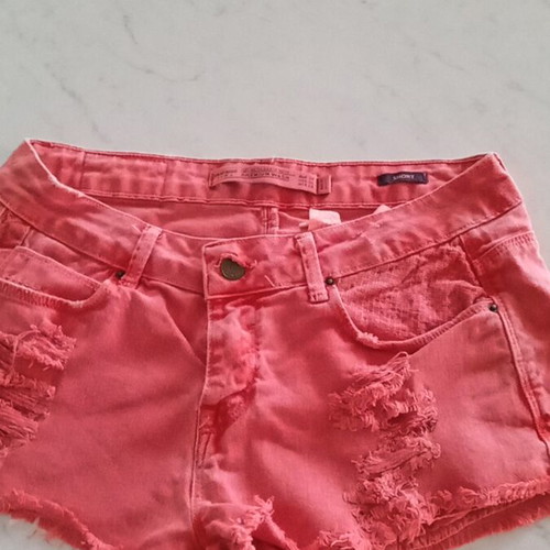 Zara women's short shorts red like new, size M