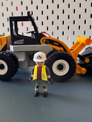 Playmobil MAXX 7 Loader 70445 nearly unused