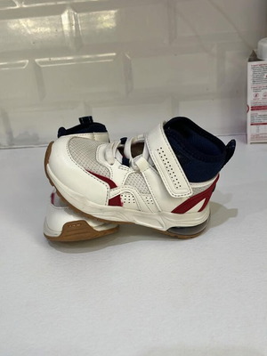 Zara Kids Boots like new, size 23, white beige