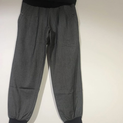 On Line women's pants size M gray like new