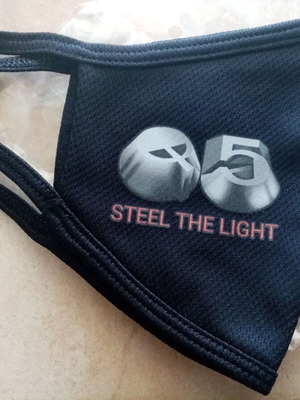 Q5 Steel The Light 2021 official face mask