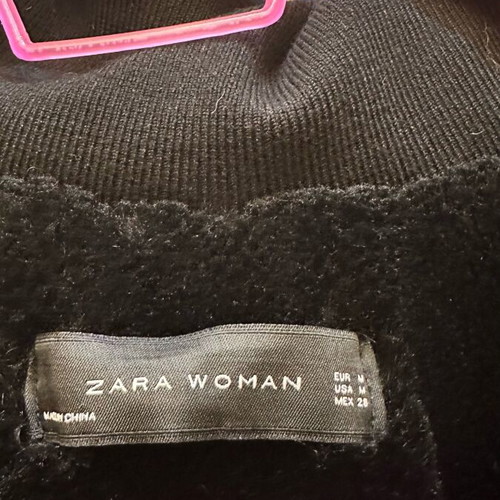 Zara jacket used, black, size M with fur lining