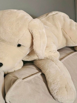 Large plush dog like new