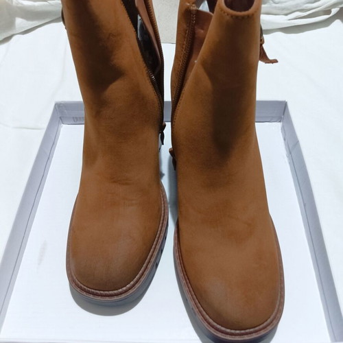 Erynn camel ankle boots new, size 38, zipper detail