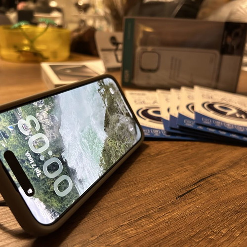iPhone 15 Pro titanium 128GB like new, gray, dual SIM