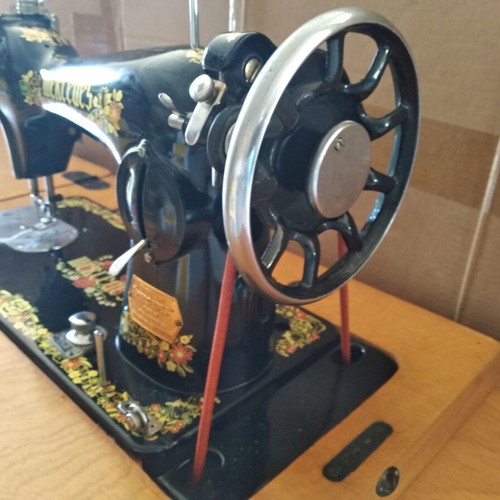 Mercedes sewing machine like new, fully functional