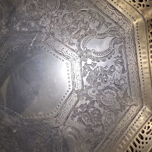 Silver-plated or bronze tray 1960-70s with aristocratic symbols