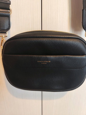 David Jones crossbody mailbag like new, black