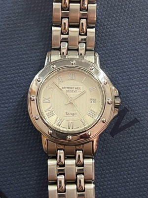Raymond Weil Tango 28mm women's watch new, silver