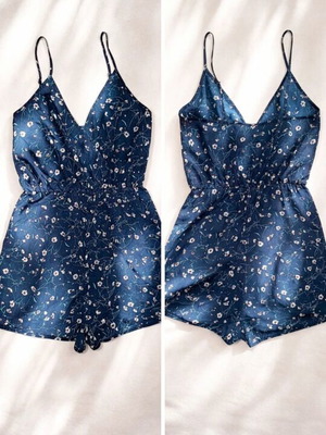 One-piece romper like new, size L, white and blue