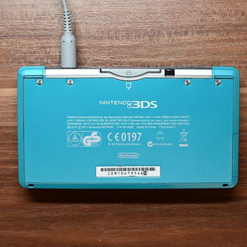 Nintendo 3DS handheld console, Aqua Blue