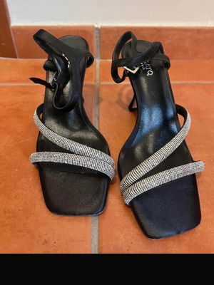 Migato high-heeled sandals with rhinestones, like new, size 38