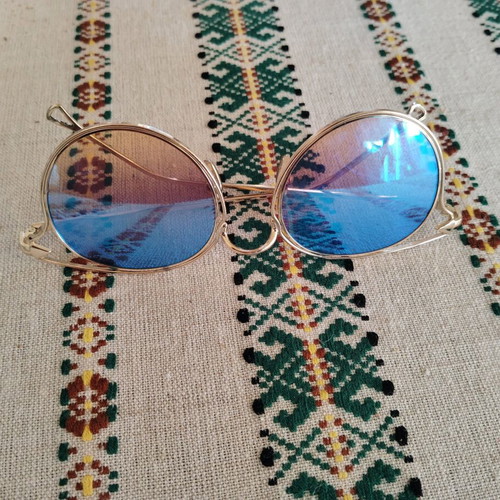 Gold & Wood sunglasses like new, men's, gold color