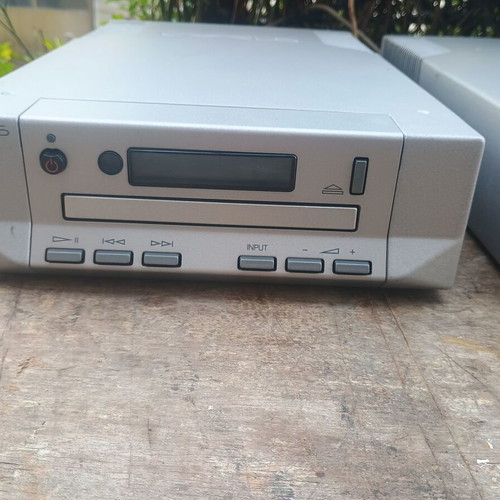 Mission Cyrus Quattro CD/Pre and SmartPower Amp high-end system like new