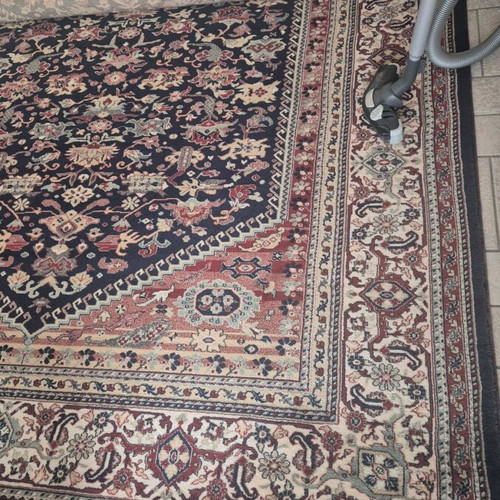 Handmade oriental rug like new 240x300