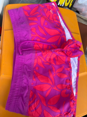 Adidas shorts like new, multicolor, size XL