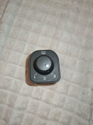 Копче за управление на огледала ново за VW Golf 5 6 Passat B6 Touran Jetta Skoda Seat