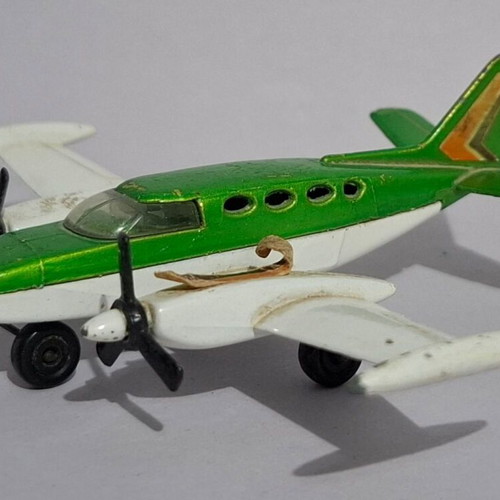 Matchbox Sky-Busters Diecast SB-9 Cessna 402 Jet Airplane used