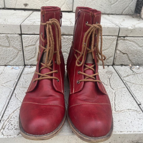 Leather boots like new, red, size 39