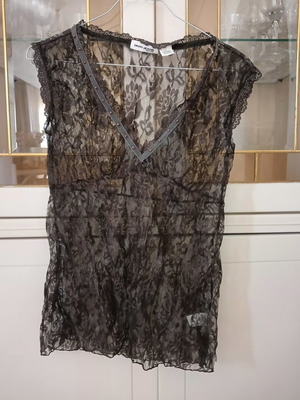 DKNY women's blouse small, like new, brown