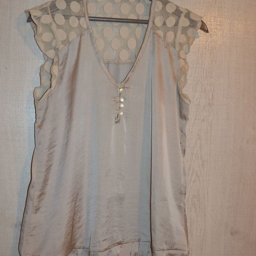 Satin blouse used, size M, beige