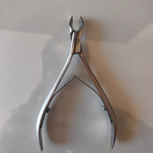 Adamant Cuticle Nipper 4mm like new, set of 2