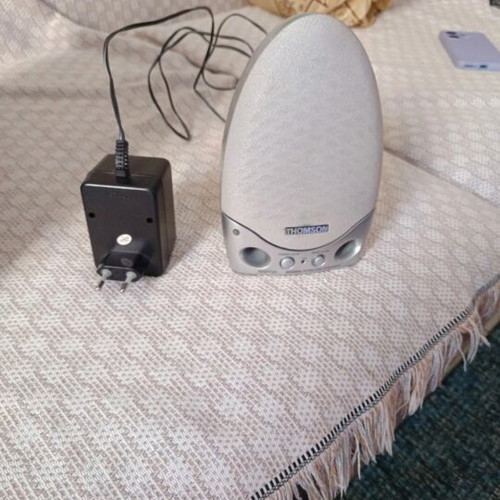 Speakers used, 2 large SANYO and 2 small THOMSON