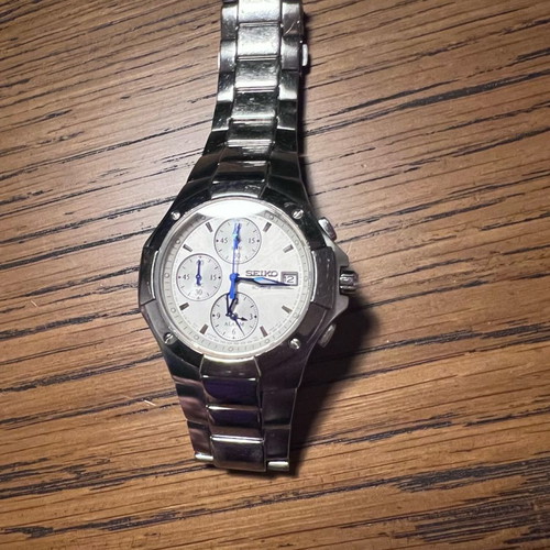Seiko chronograph 100 m used with blue hands