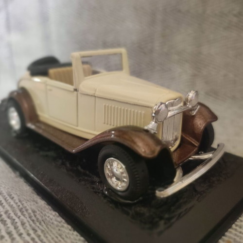 Ford Model A Roadster 1931 metal miniature used