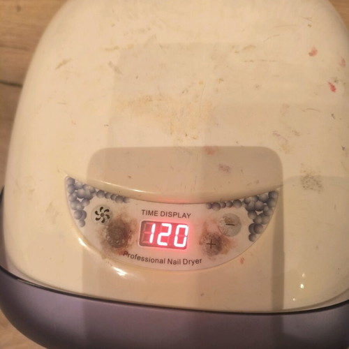 Nail dryer for semi-permanent used, professional for drying nails