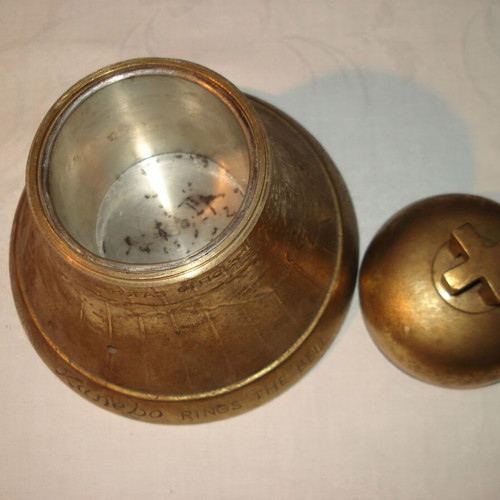 Decorative bell used 15.5cm weight 1.200g