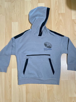Zara hoodie used, size 8, grey