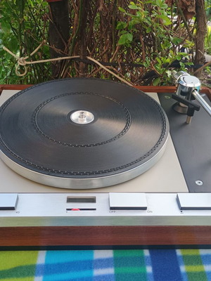 Thorens TD-125 MK I turntable with Stanton 500 Gold like new
